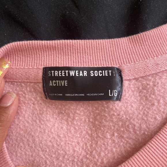 Sweatshirt - Picture 2 of 3